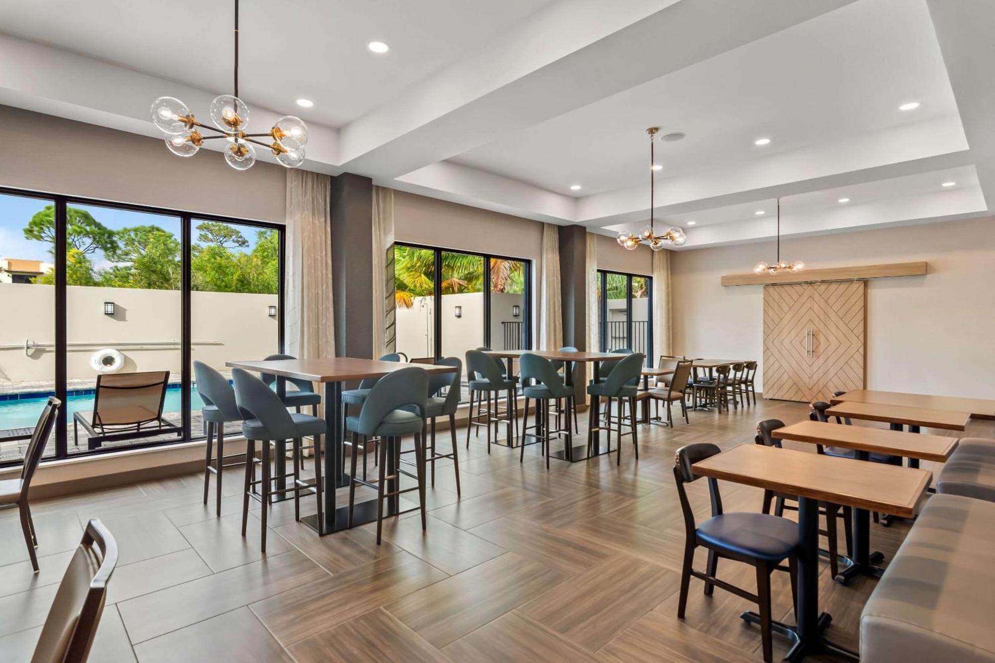 Comfort Suites Stuart-Hutchinson Island Exteriér fotografie